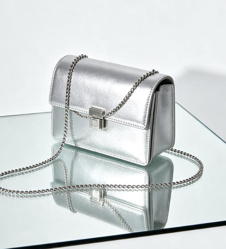Modern Luxury Bag for Any Occasion · Model LIV-HB-009